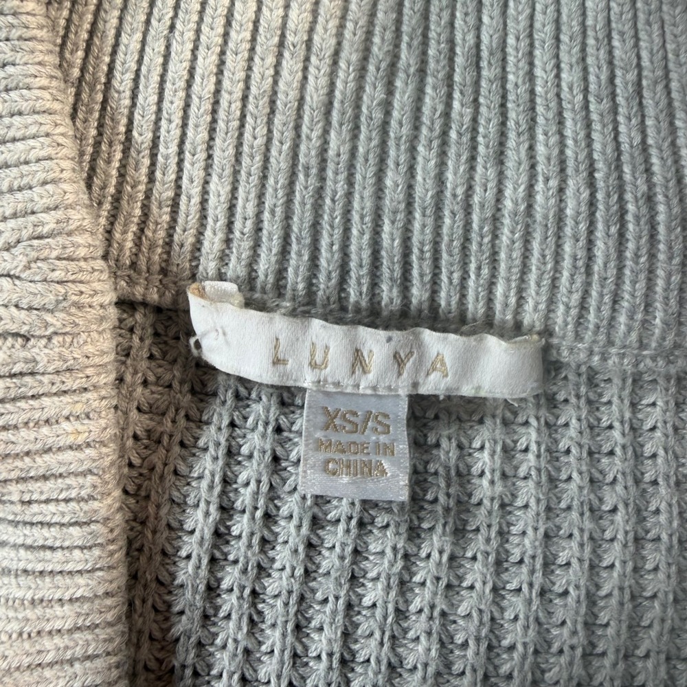 Lunya Good In Bed Organic Cotton Silk Waffle Knit Henley Sweater Grey XS/S - Picture 3 of 9